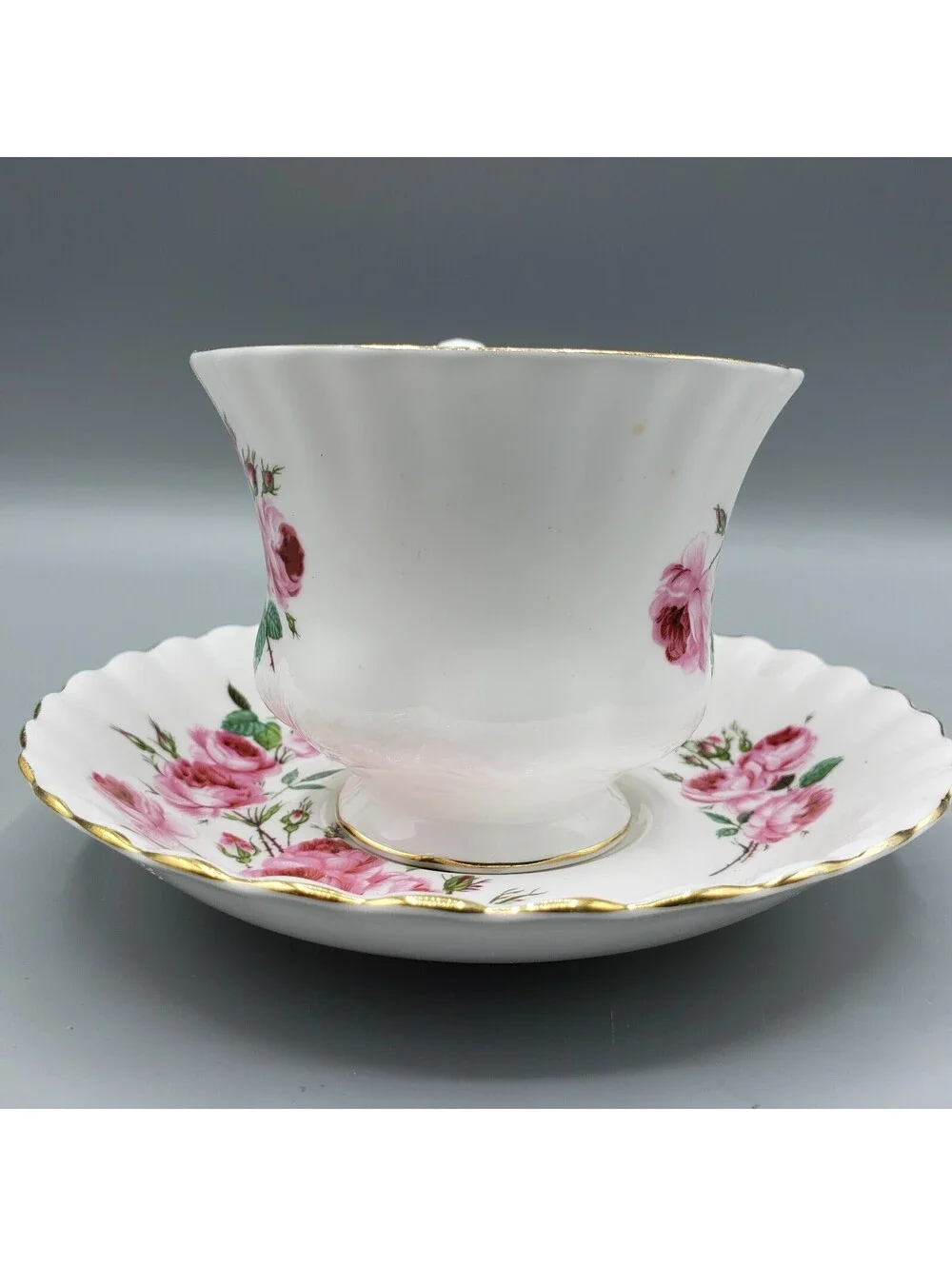 VTG Royal Albert Teacup & Saucer Pink Cabbage Roses Bone China England Gold